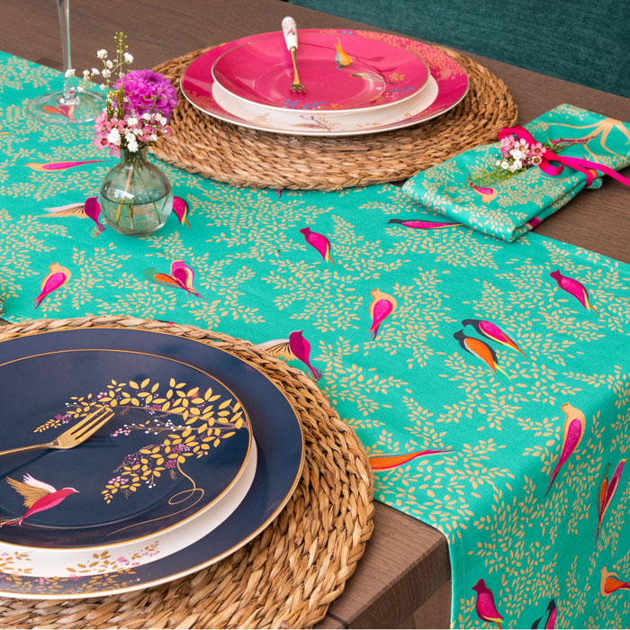 Green Birds Table Runner
