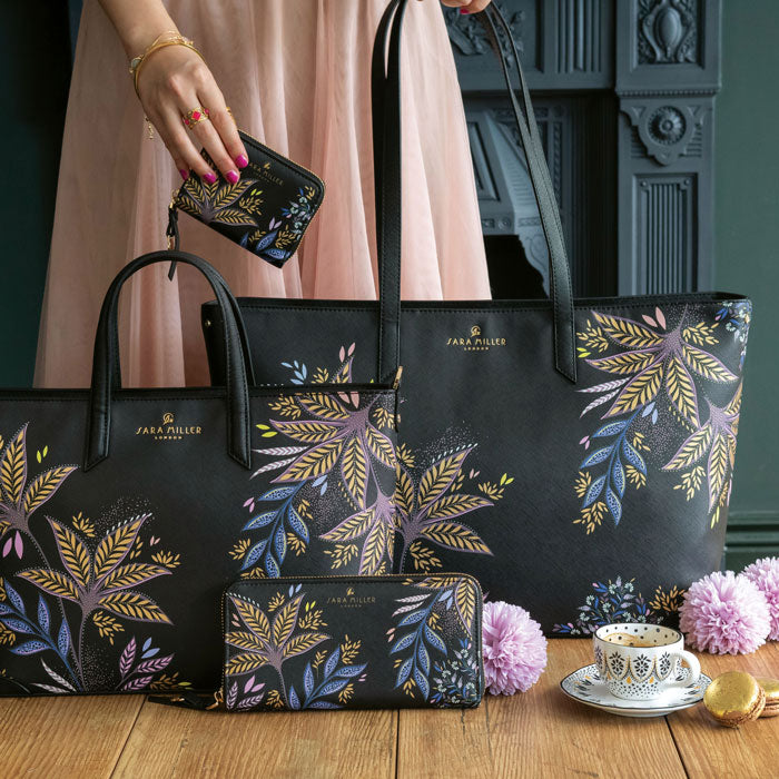 Black Botanic Small Zip Purse