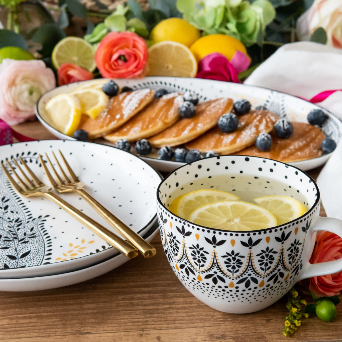 Artisanne Noir Mandala Mug