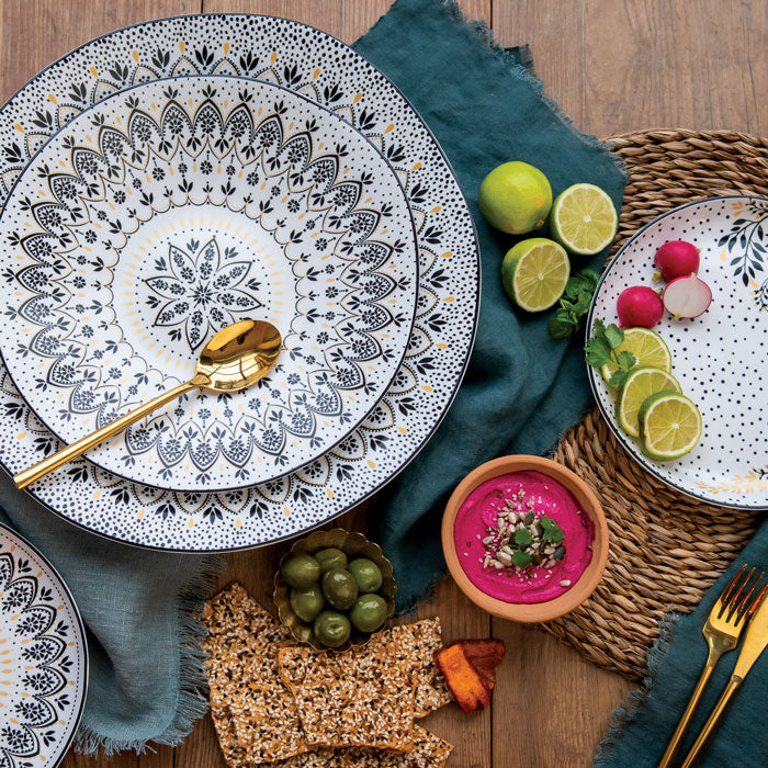 Artisanne Noir Medium Serving Bowl