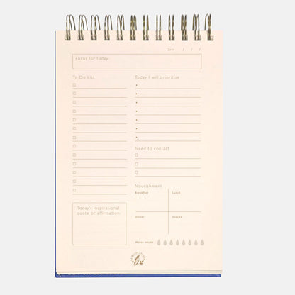 Shows the page layout of the planner, sections such as to-do list, todays focus and contacts.