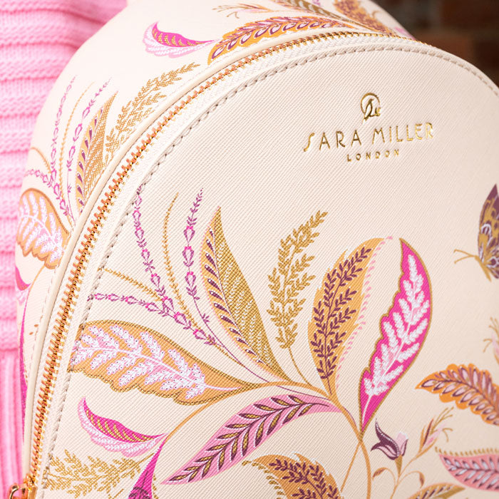 Close up of design on bag.