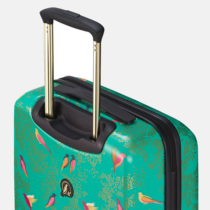 Shows handle with comfortable grip.