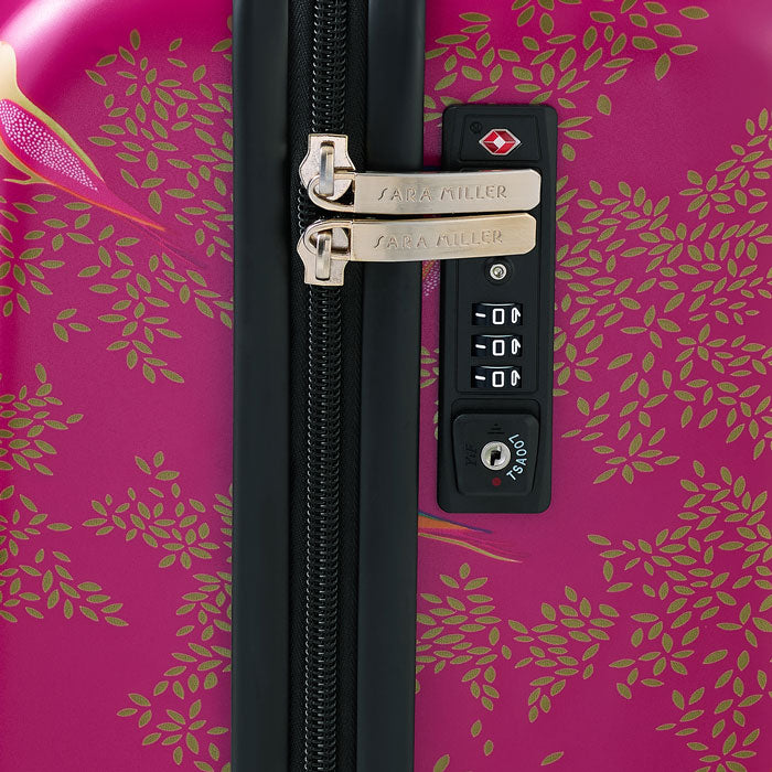 Shows zip lock mechanism with combination lock.