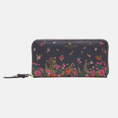 Ditsy floral large purse from the front, white background.