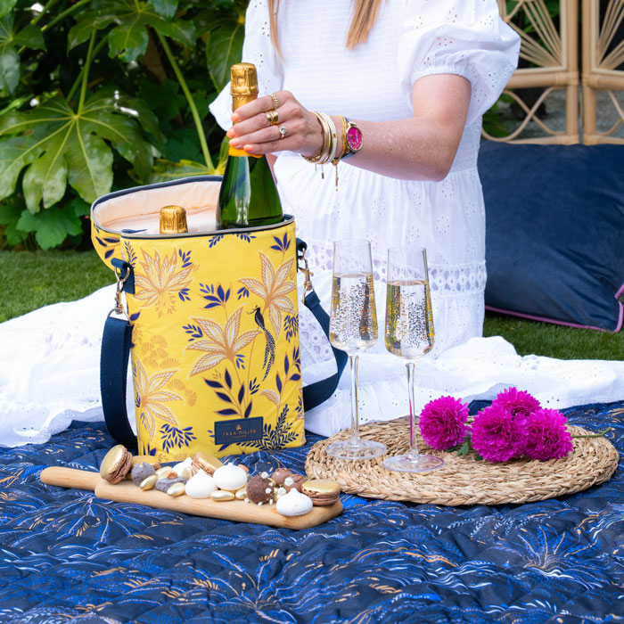 Anniversary Drinks Picnic Bundle (worth £100)