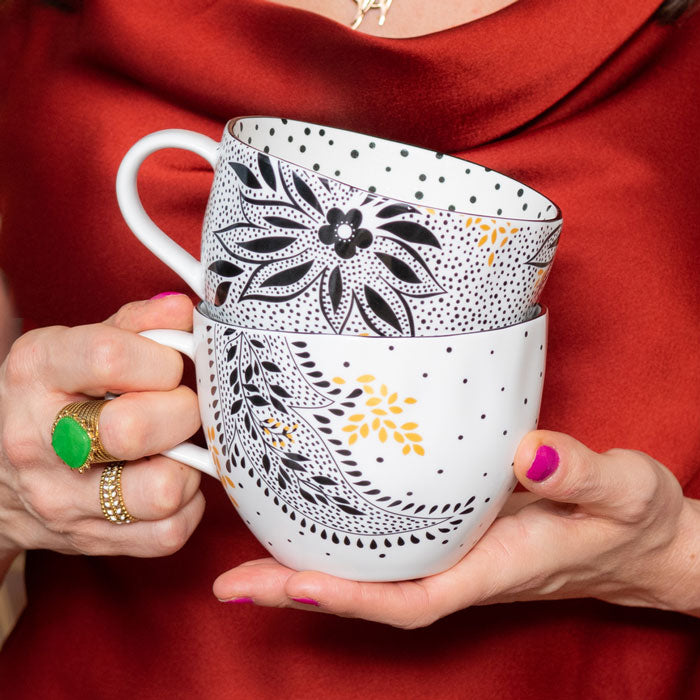 Artisanne Noir Lotus Mug